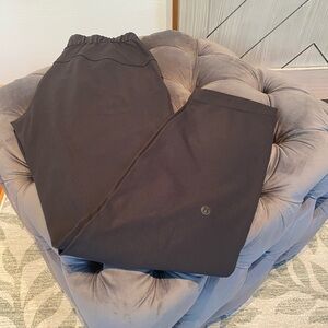 lululemon athletica Women’s Charcoal Straight Bottom pants.